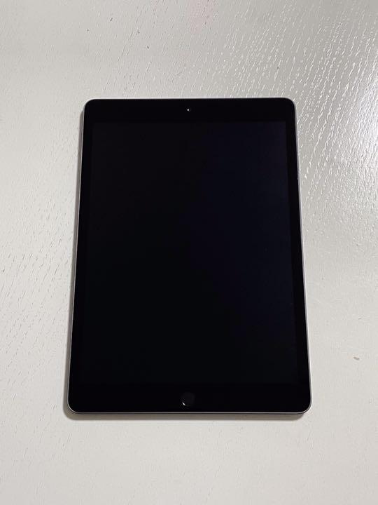 新品未開封】iPad 第八世代 32GB 10.2インチ スペースグレイ-